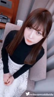 【户外露出】网红FSS冯珊珊酒店玩到广场，最后被大叔当众调戏想带回家，大叔成功了吗？